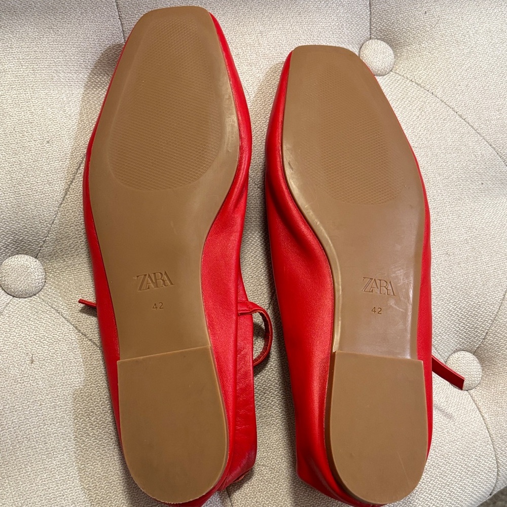 ZARA Scarlet Square-Toe Flats - Picture 2 of 6